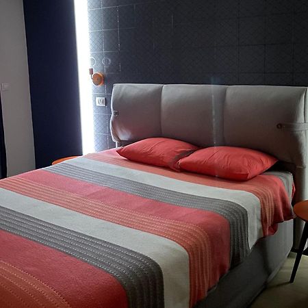 Stylish Apartment, Skopje Centre - Private Parking - Panoramic Views Exterior foto